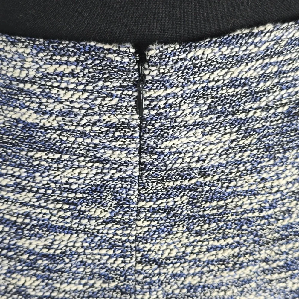 Ann Taylor Tweed Pencil Skirt in Blue, White, and Black Size 14 - Picture 5 of 5